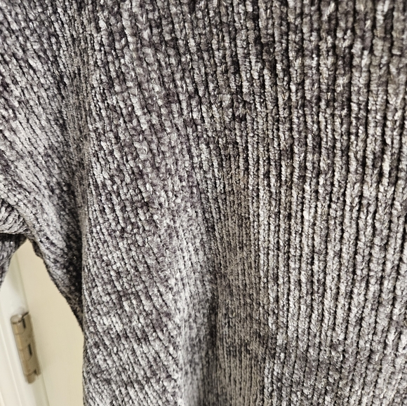 Aerie Chenille Shine Gray Knit Sweater (size S) - Picture 5 of 6
